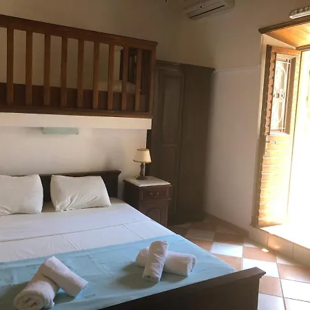 Machi's House Historic In Village With Private Parking Plaka (Milos)