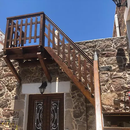 Lägenhetshotell Machi's House Historic In Village With Private Parking 3*