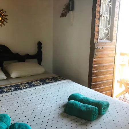 Machi's House Aparthotel Plaka (Milos)