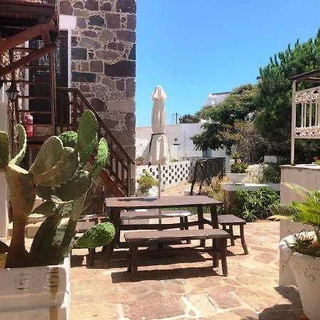 מלון דירות Machi's House 3*