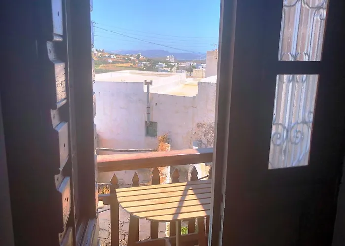 Machi's House Plaka (Milos)