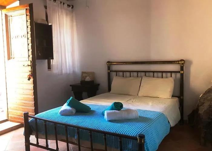 Machi's House Plaka (Milos)